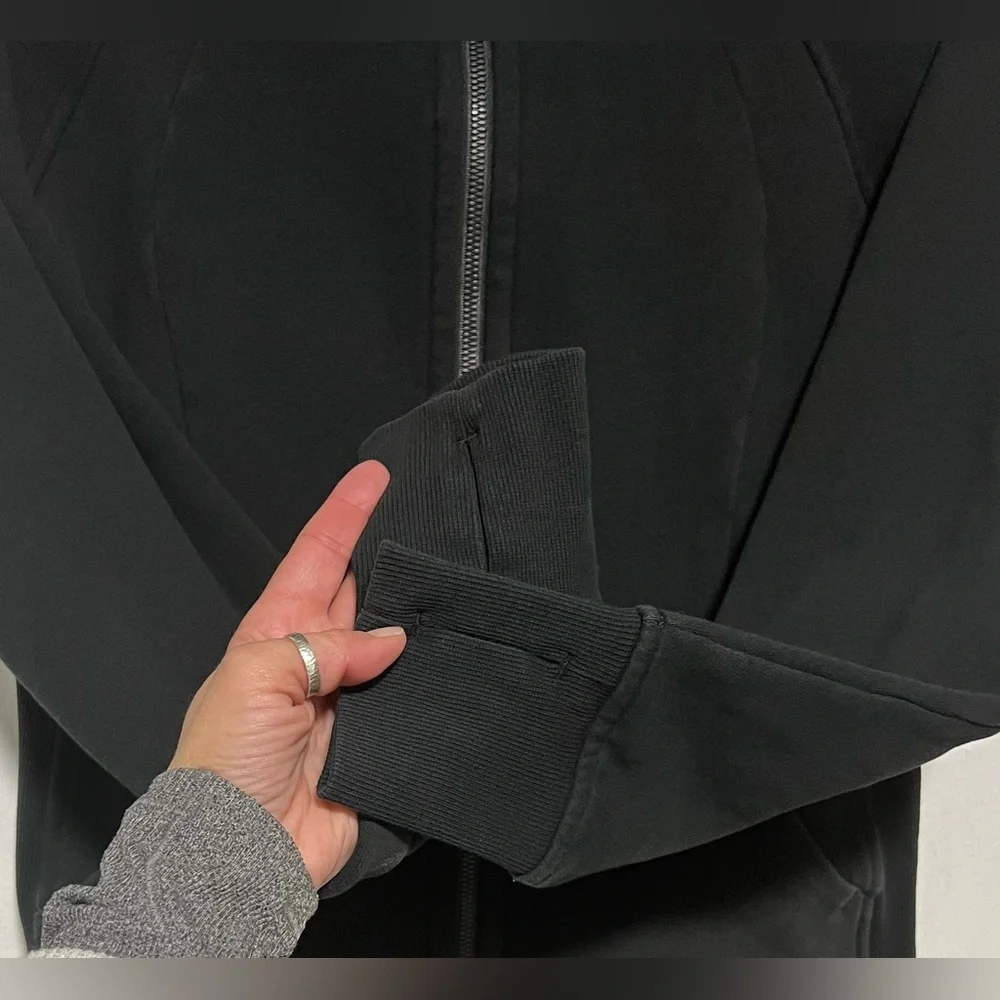 Lululemon Scuba Hoodie Light Cotton Fleece Black Cozy Yoga Post Workout Winter